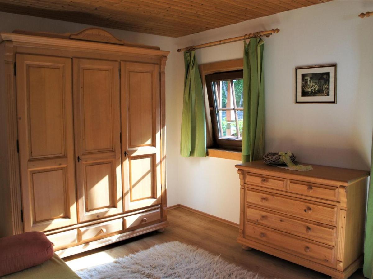 Apartment In Top Location In Fuegen With Balcony エクステリア 写真