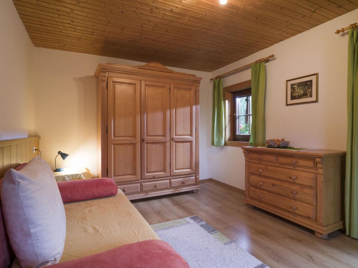 Apartment In Top Location In Fuegen With Balcony エクステリア 写真